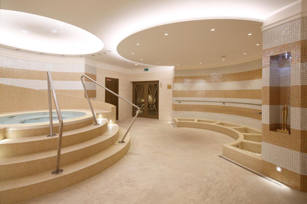 Hotel Kultura Ruzomberok Εξωτερικό φωτογραφία