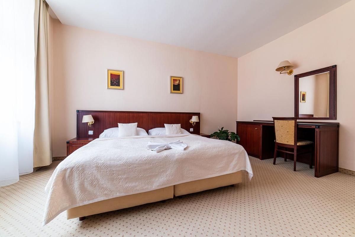 Hotel Kultura Ruzomberok Εξωτερικό φωτογραφία