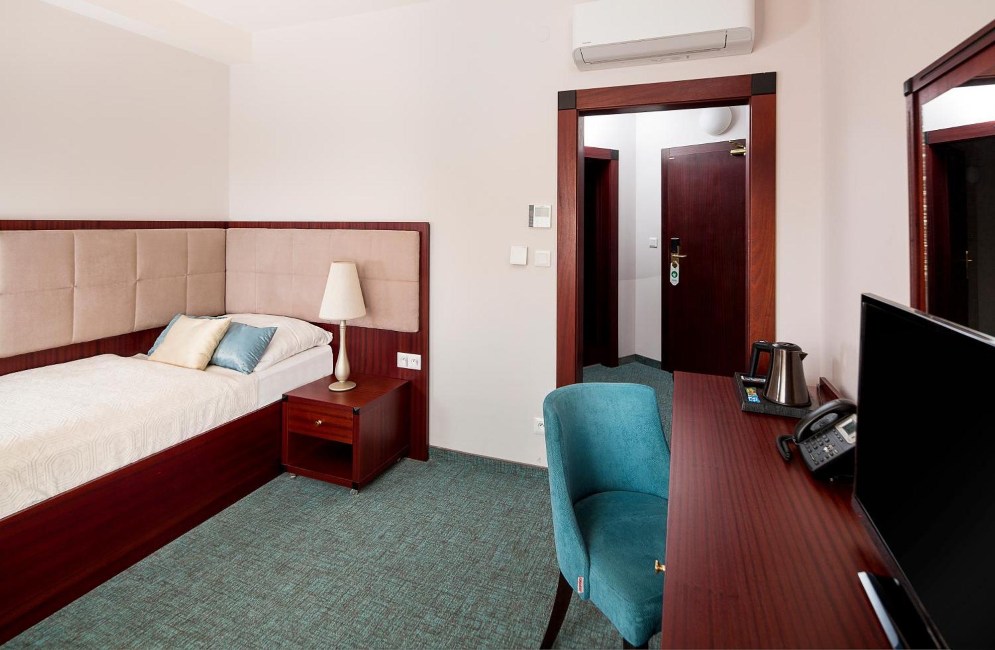 Hotel Kultura Ruzomberok Εξωτερικό φωτογραφία